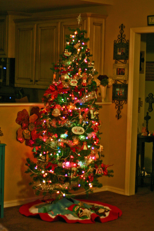 Christmas Tree Scrapbook {Tour of Trees} – Arkansas Women Bloggers